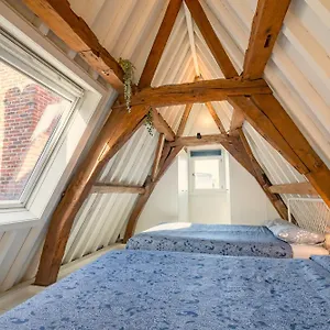 https://the-hendrik-square-residence.brusselshotelsbook.com