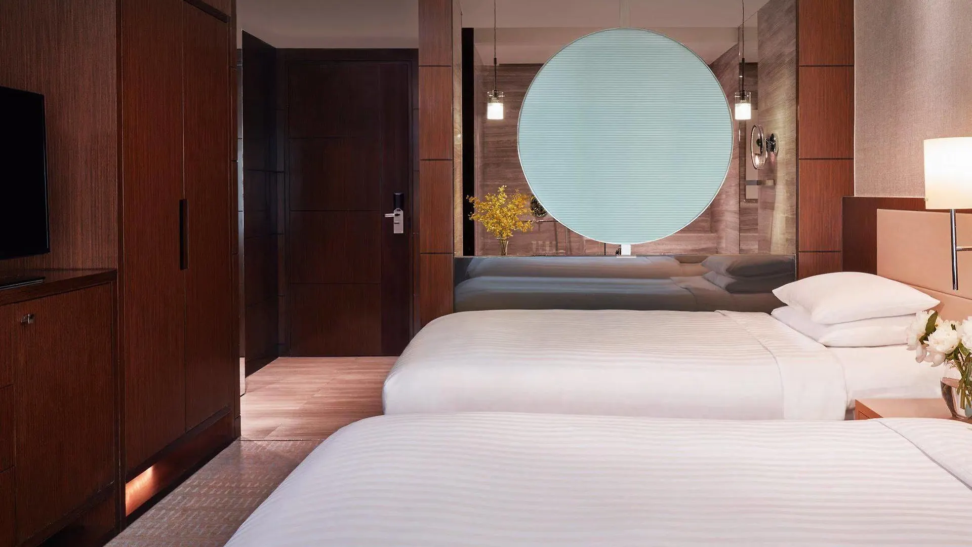 Hotel Courtyard By Marriott Hongkong 4*,